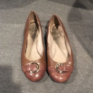 Lifestride Brown Snake Flats